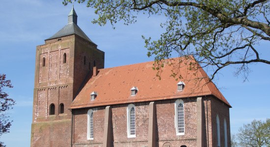 Warnfriedkirche in Osteel, © Helmut Kirschstein / Helmut Kirschstein