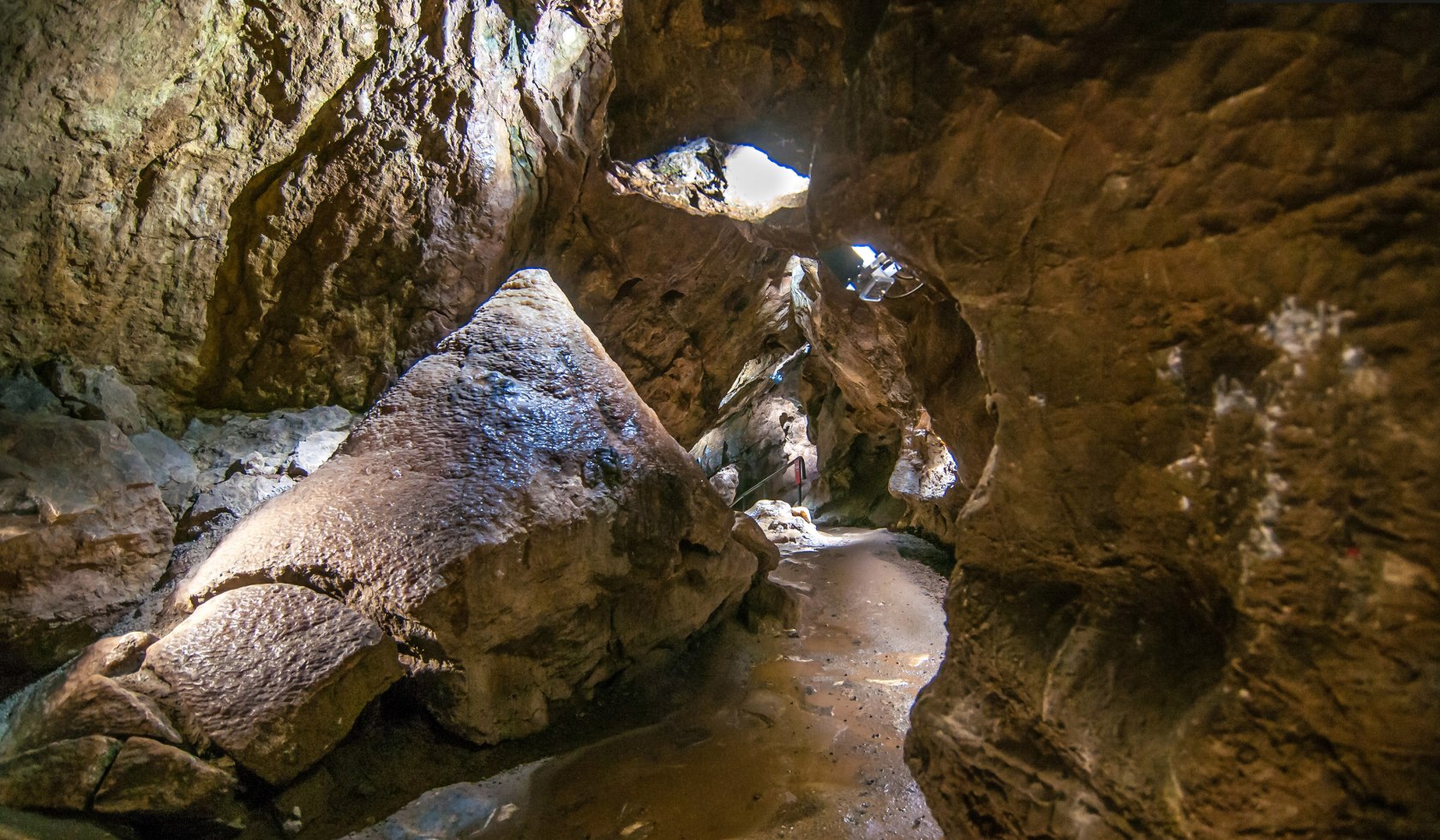 Iberger Tropfsteinhöhle großer Stalagmit, © HEZ/ Günther Jentsch