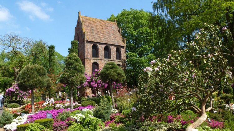 Auf der Rhodo in Westerstede, © Ostfriesland Tourismus GmbH / www.ostfriesland.de