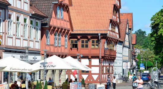 Belebte Einkaufsstraße in der Altstadt von Gifhorn, © Südheide Gifhorn GmbH/Frank Bierstedt