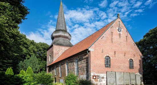 St. Peter-und-Paul-Kirche in Cappeln, © Cuxland-Tourismus / Florian Trykowski