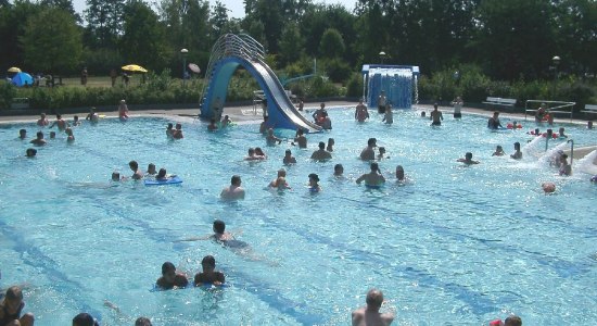 Hallenfreibad Wagenfeld, © DümmerWeserLand Touristik