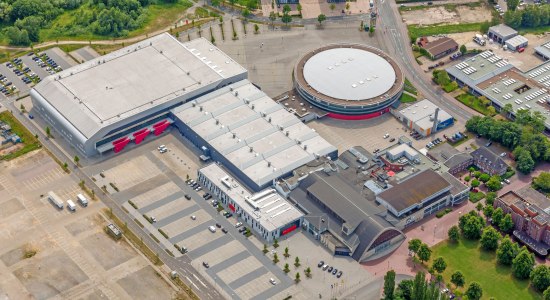 Luftaufname des Hallenkomplexes "Weser-Ems-Hallen", © Weser-Ems-Hallen Oldenburg/ R. Geipel, cewe Studio