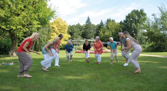 Lachyoga in Bad Bevensen, © Bad Bevensen Marketing GmbH / image-foto.de