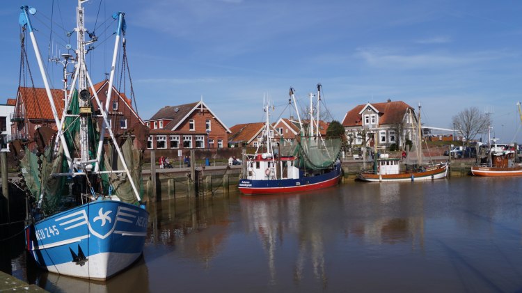 Krabbenkutter Seestern im Hafen von Neuharlingersiel, © Kurverein Neuharlingersiel e.V. / Kai Romeike