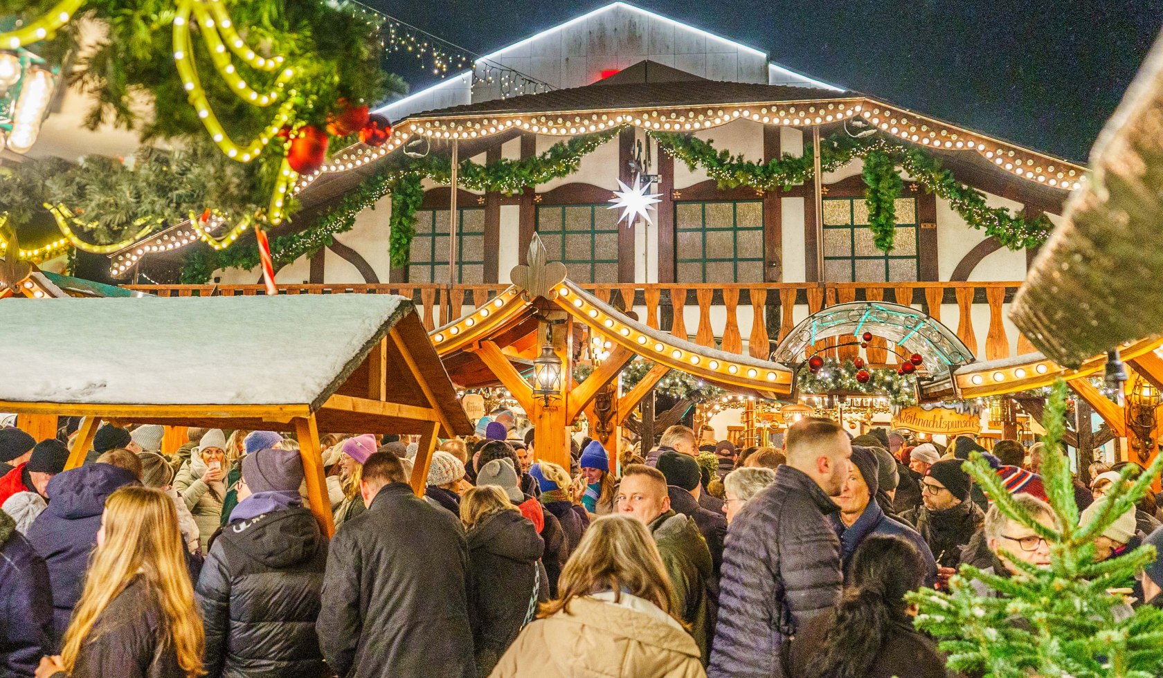 Weihnachtsmarkt Jever, © Axel Sawert