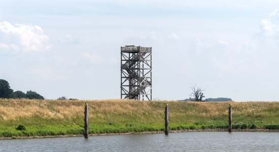 Blick auf den Aussichtsturm Schnackenburg an der Elbe, © TMN/Marketingbüro Wendland.Elbe