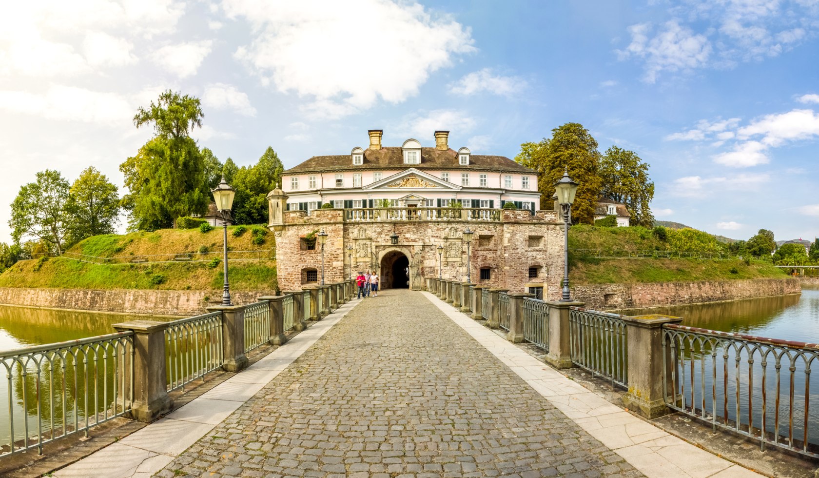 Schloss Pyrmont, © Fotolia / pure-life-pictures