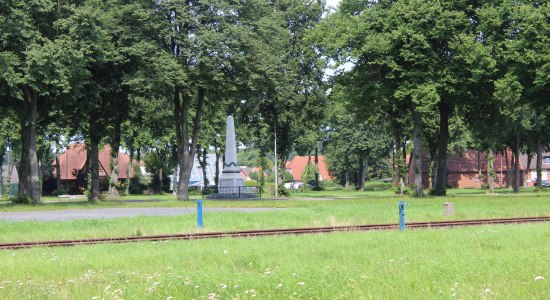 Denkmal auf dem Marktplatz, © Mittelweser-Touristik GmbH