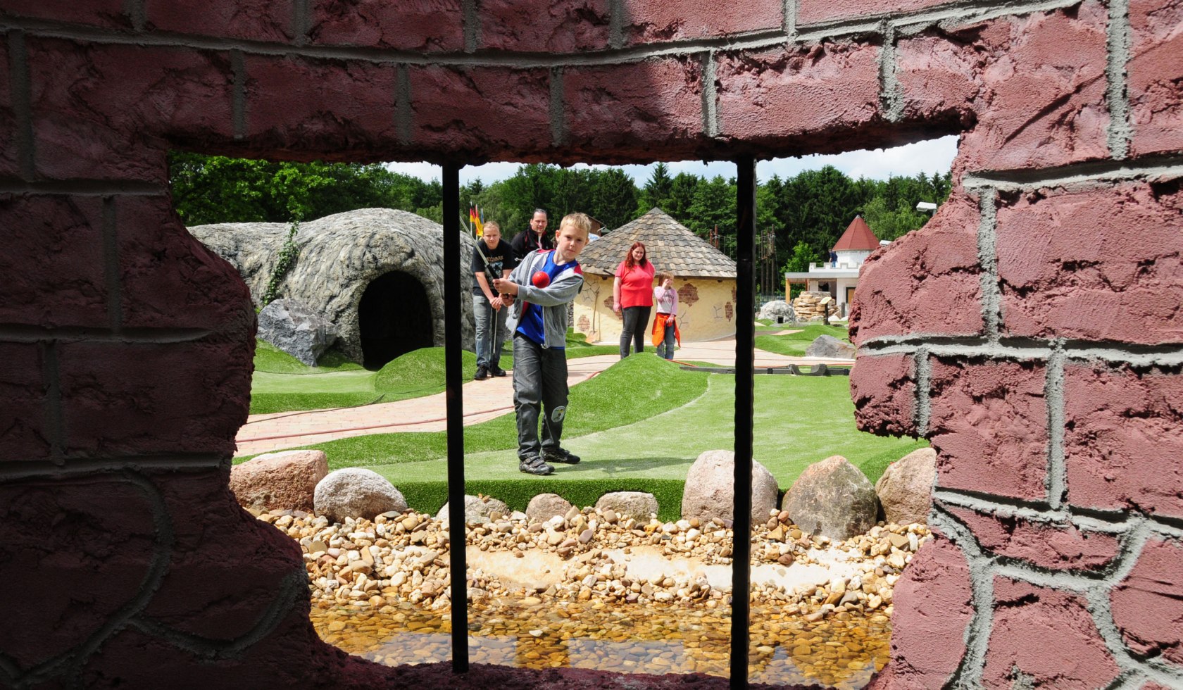 Adventure Golf im Freizeitpark Schloss Dankern, © Ferienzentrum Schloss Dankern GmbH & Co. KG