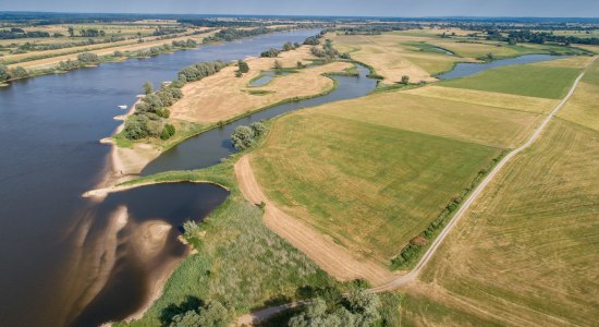 Vogelperspektive über der Elbe, © TMN/Jürgen Borris