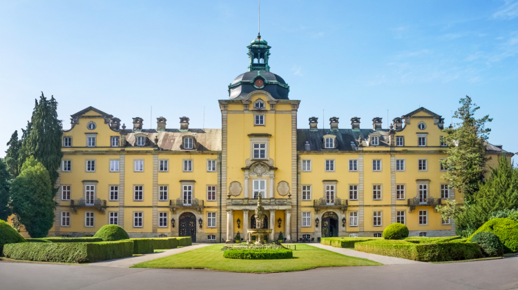 Frontansicht Schloss Bückeburg, © Shutterstock