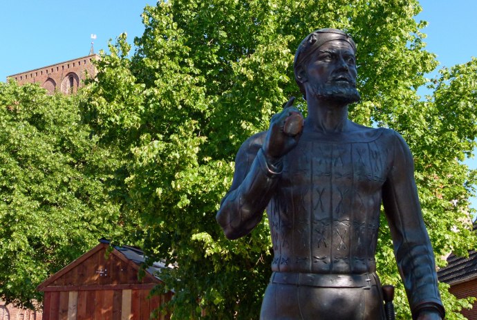 Stoertebeker Statue in Marienhafe, © Ostfriesland Tourismus GmbH