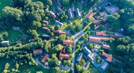 Luftaufnahme des Rundlingsdorfs Lübeln, © Skyimage21