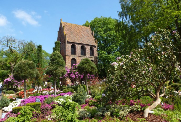 Auf der Rhodo in Westerstede, © Ostfriesland Tourismus GmbH / www.ostfriesland.de