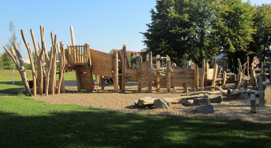 Mehrgenerationenspielplatz im Allerpark von Verden, © Stadt Verden / Mirco Guy